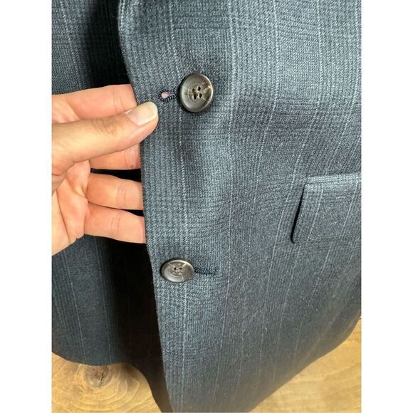 Chaps Ralph Lauren Vintage Men's Size 42 100% Virgin Wool Gray Striped Two Butto - Picture 4 of 16